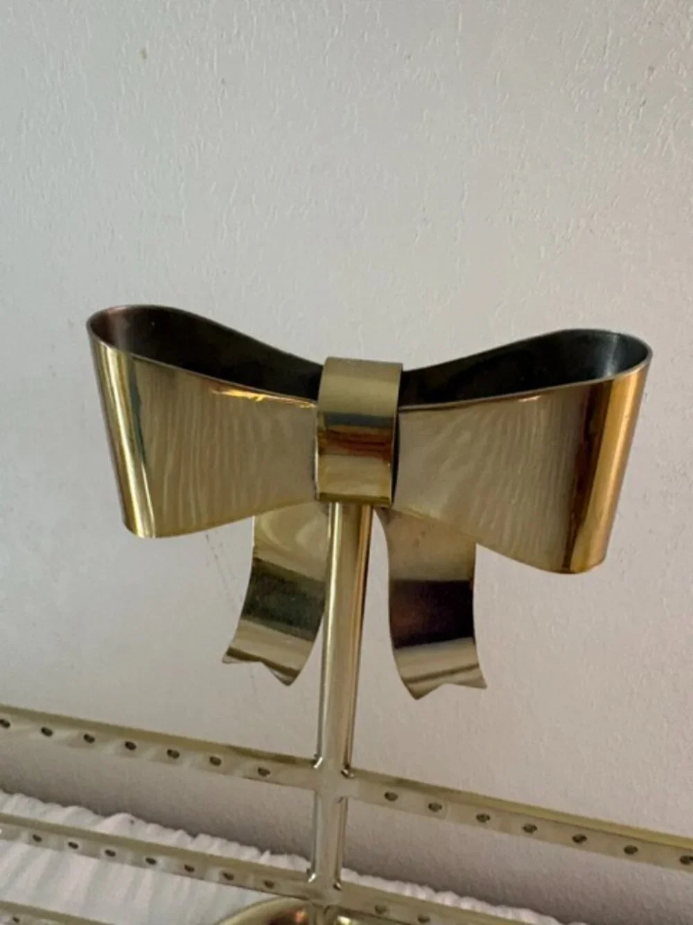 Pottery Barn Teen Emily and Meritt Bow Earring Holder Jewelry Stand